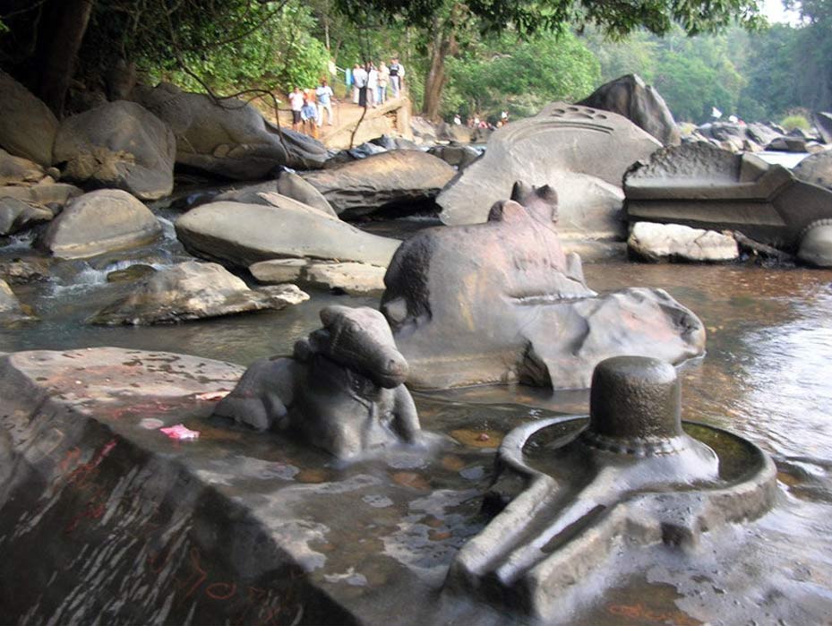 Trip Search Result Shiva Lingas Carvings